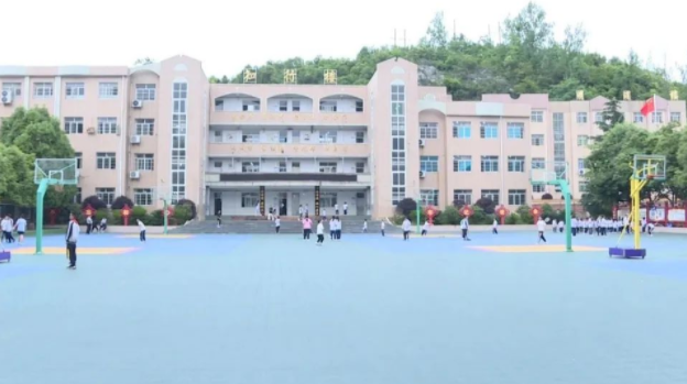 取得奖赏鼓励机制让学生自动追寻生长愿望开启学习热心的闸门 取得奖赏鼓励机制让学生自动追寻生长愿望开启学习热心的闸门