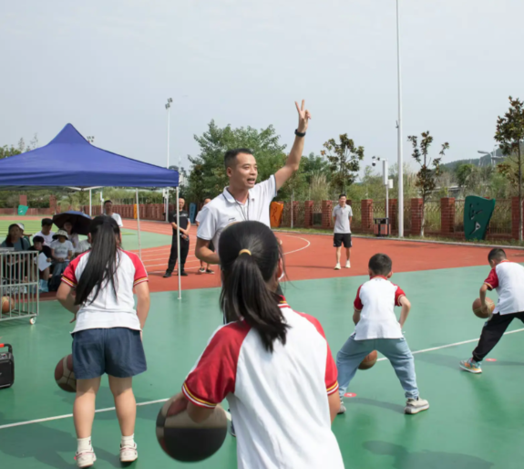 让孩子们练就健康体魄构建小课间大课间课后服务 让孩子们练就健康体魄构建小课间大课间课后服务